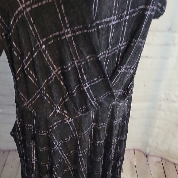 Torrid Black and White Checkered Midi Dress - Picture 7 of 8